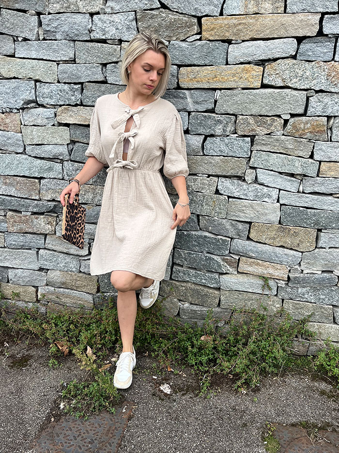 Robe Eléne Beige – Image 2